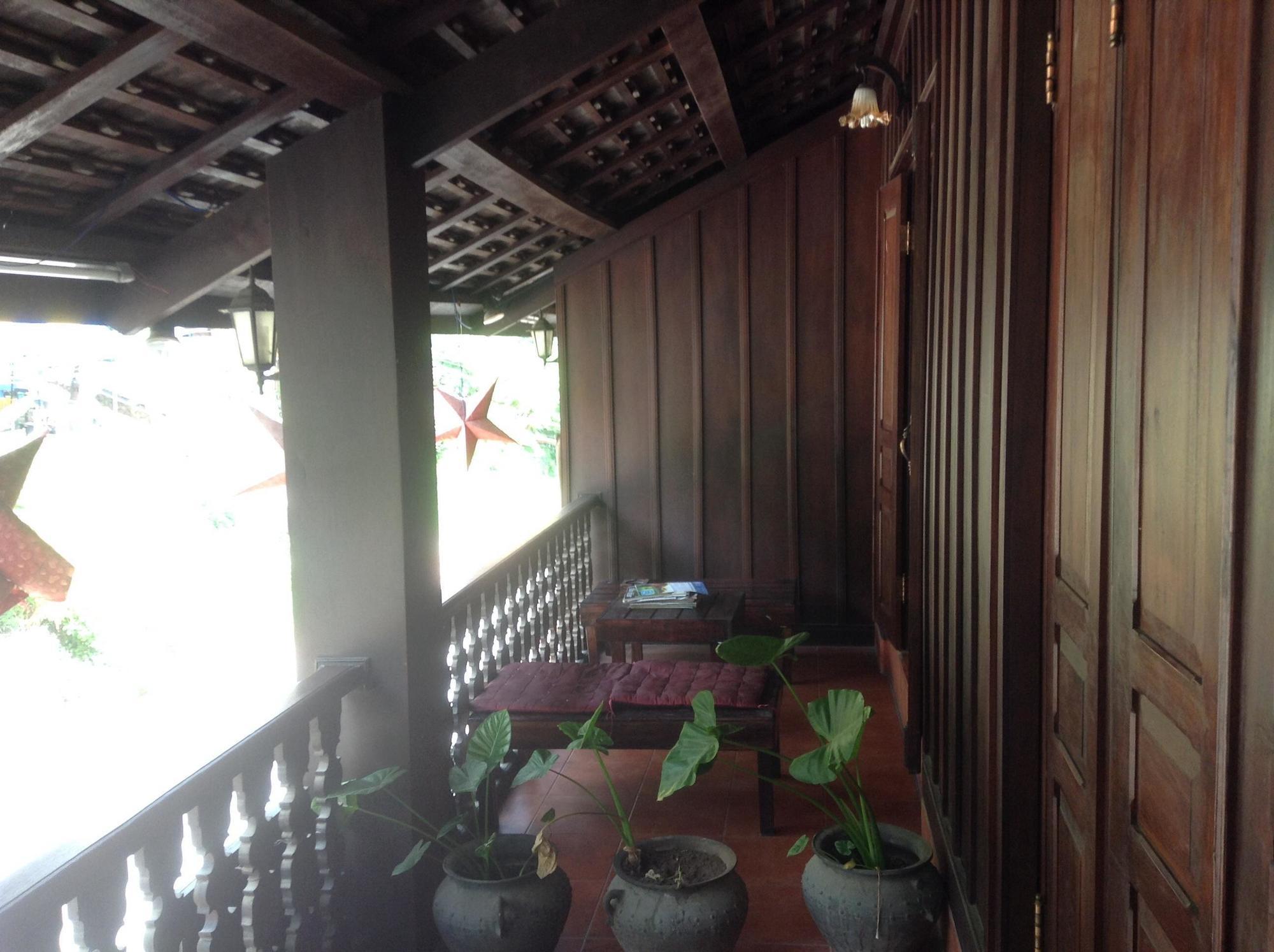Phasith Guesthouse Луанг Прабанг Екстериор снимка